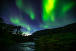 Nordlys over bru ved Stetinden