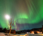 Nordlys over Vang i Valdres