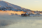 Frostrøyk over Kanstadfjorden