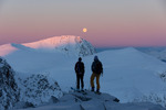Arctic moongasing